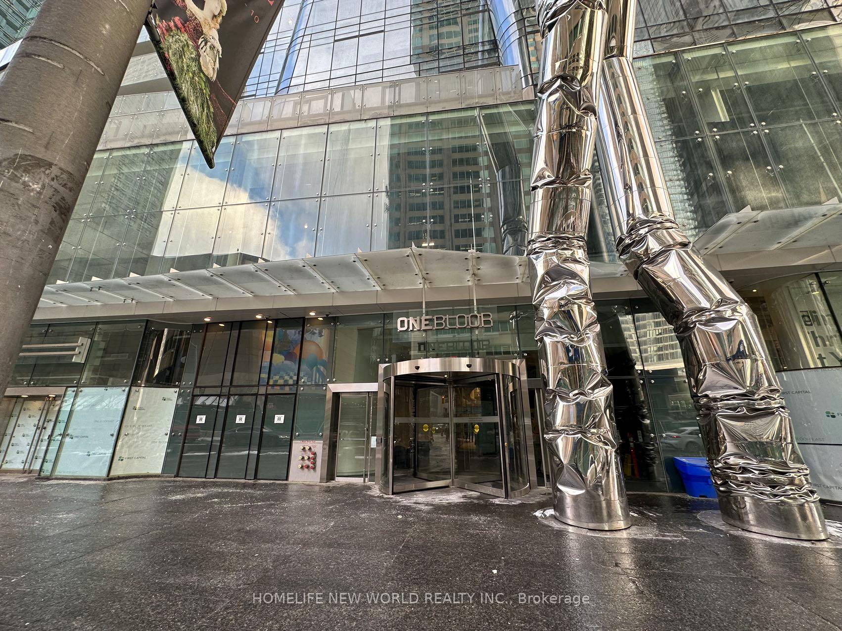 Photo 2 of Unit 5004, 1 Bloor Street E, Toronto, Church-Yonge Corridor — HOMEH
