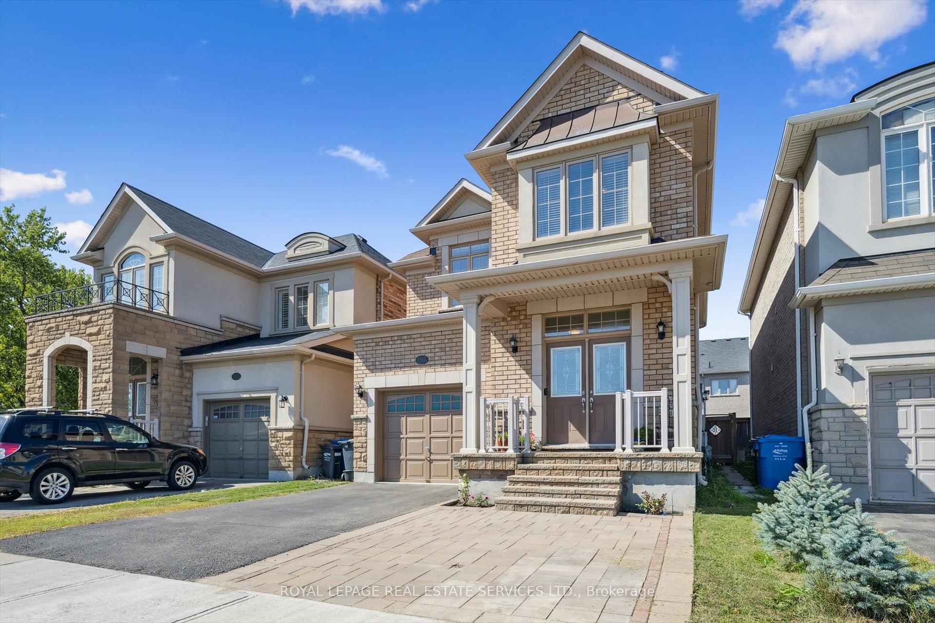 Photo 3 of 2517 Pine Glen Road, Oakville, Westmount — HOMEH