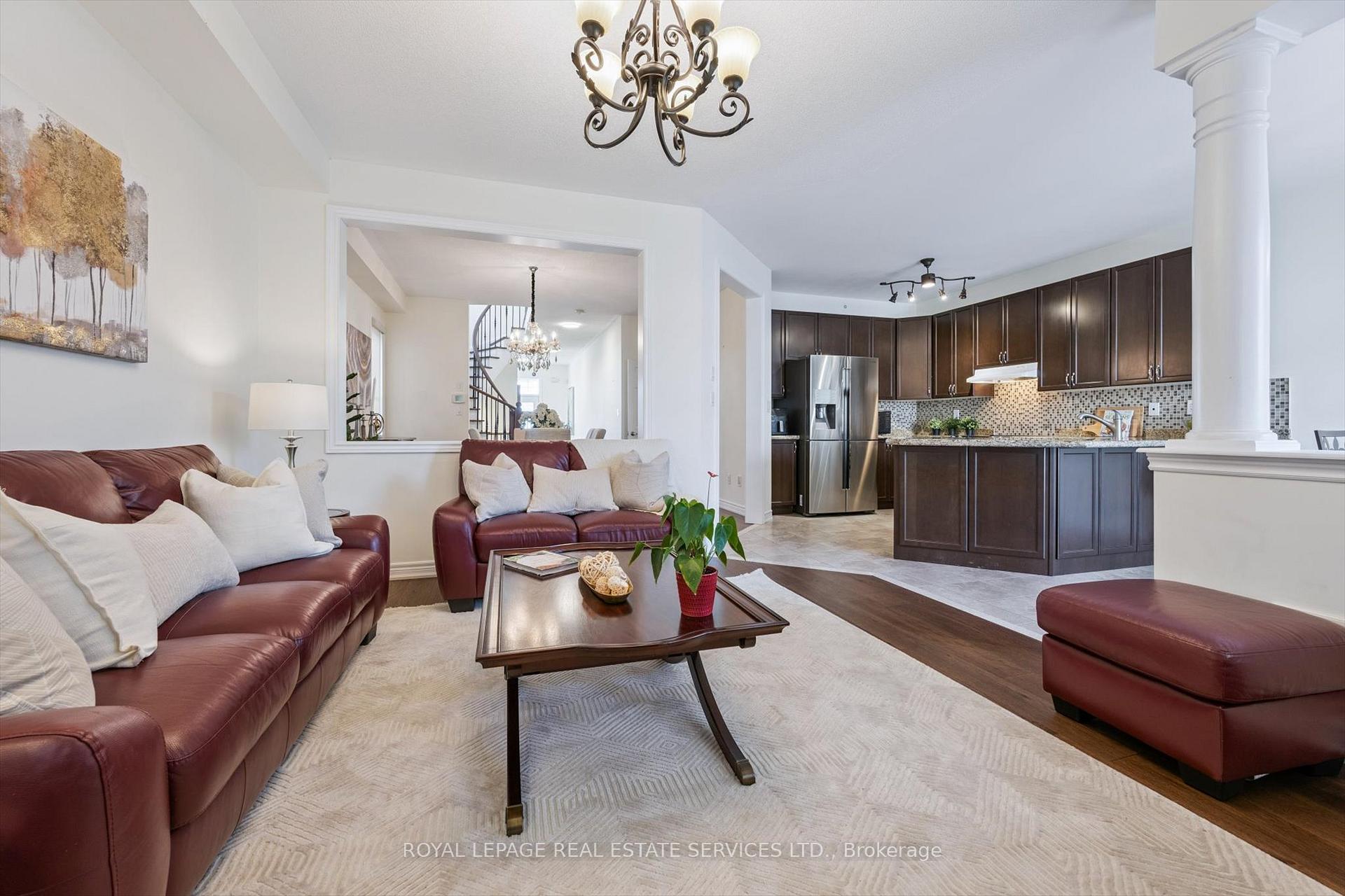 Photo 17 of 2517 Pine Glen Road, Oakville, Westmount — HOMEH