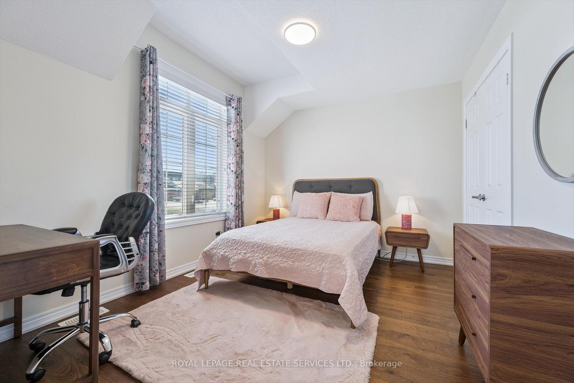 Photo 27 of 2517 Pine Glen Road, Oakville, Westmount — HOMEH