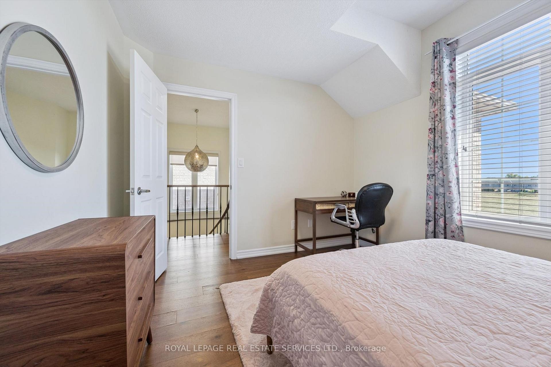 Photo 28 of 2517 Pine Glen Road, Oakville, Westmount — HOMEH