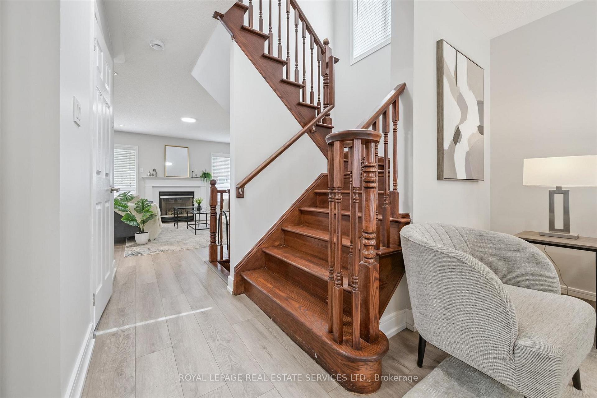 Photo 10 of 937 Vickerman Way, Milton, Coates — HOMEH