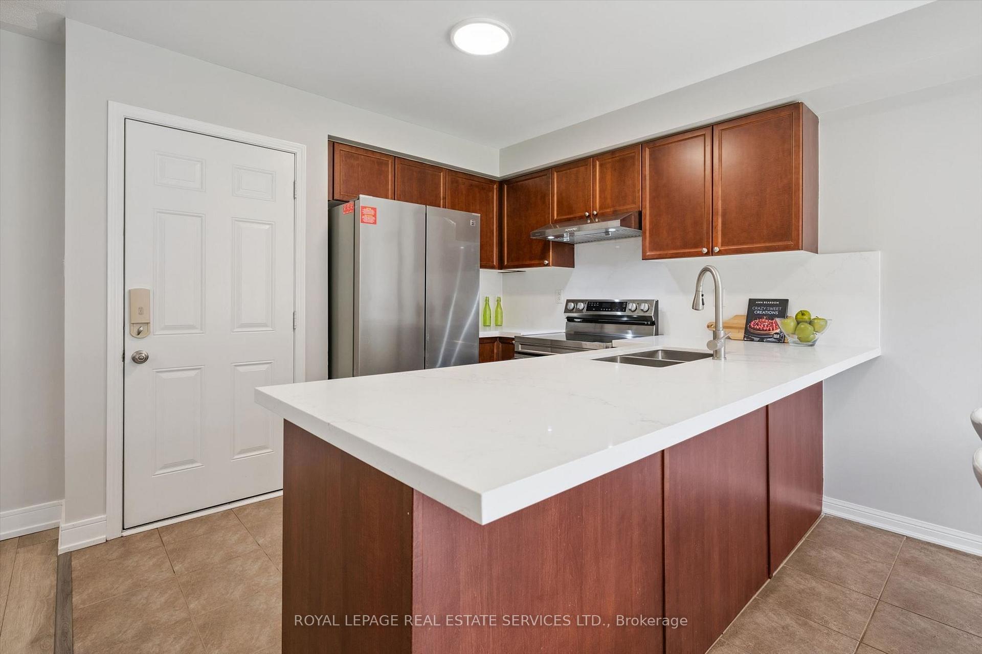 Photo 18 of 937 Vickerman Way, Milton, Coates — HOMEH