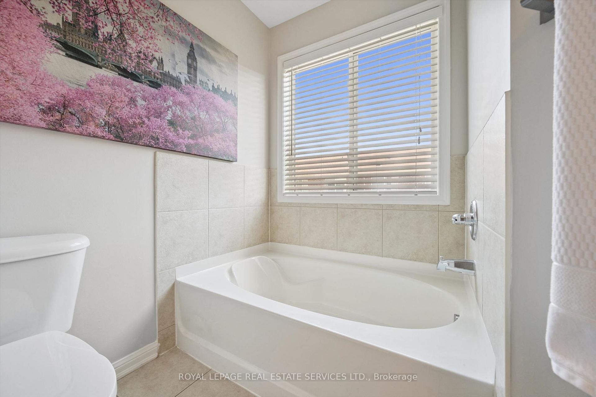 Photo 27 of 937 Vickerman Way, Milton, Coates — HOMEH