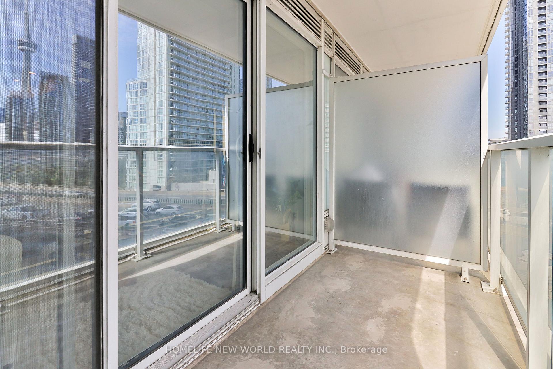 Photo 16 of Unit 812, 17 Bathurst Street, Toronto, Waterfront Communities — HOMEH