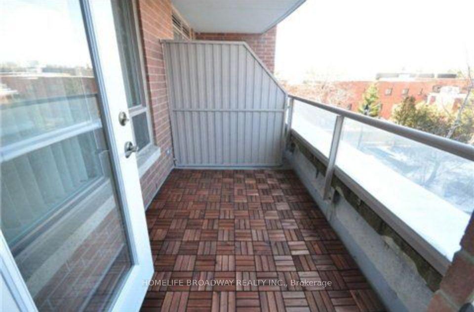 Photo 5 of Unit 315, 2 Clairtrell Road, North York, Willowdale East — HOMEH