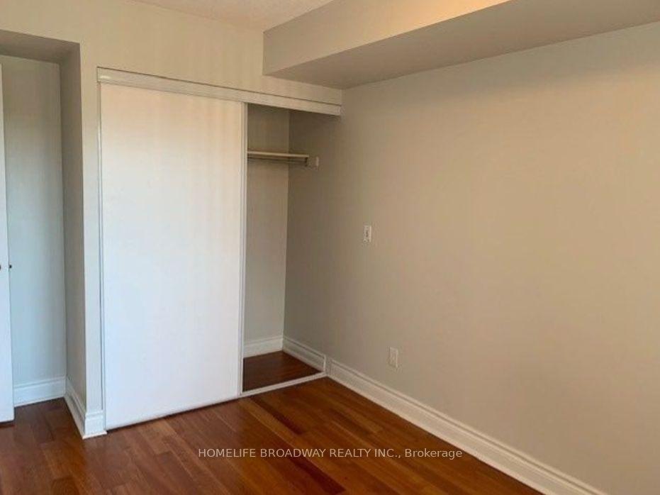 Photo 11 of Unit 315, 2 Clairtrell Road, North York, Willowdale East — HOMEH