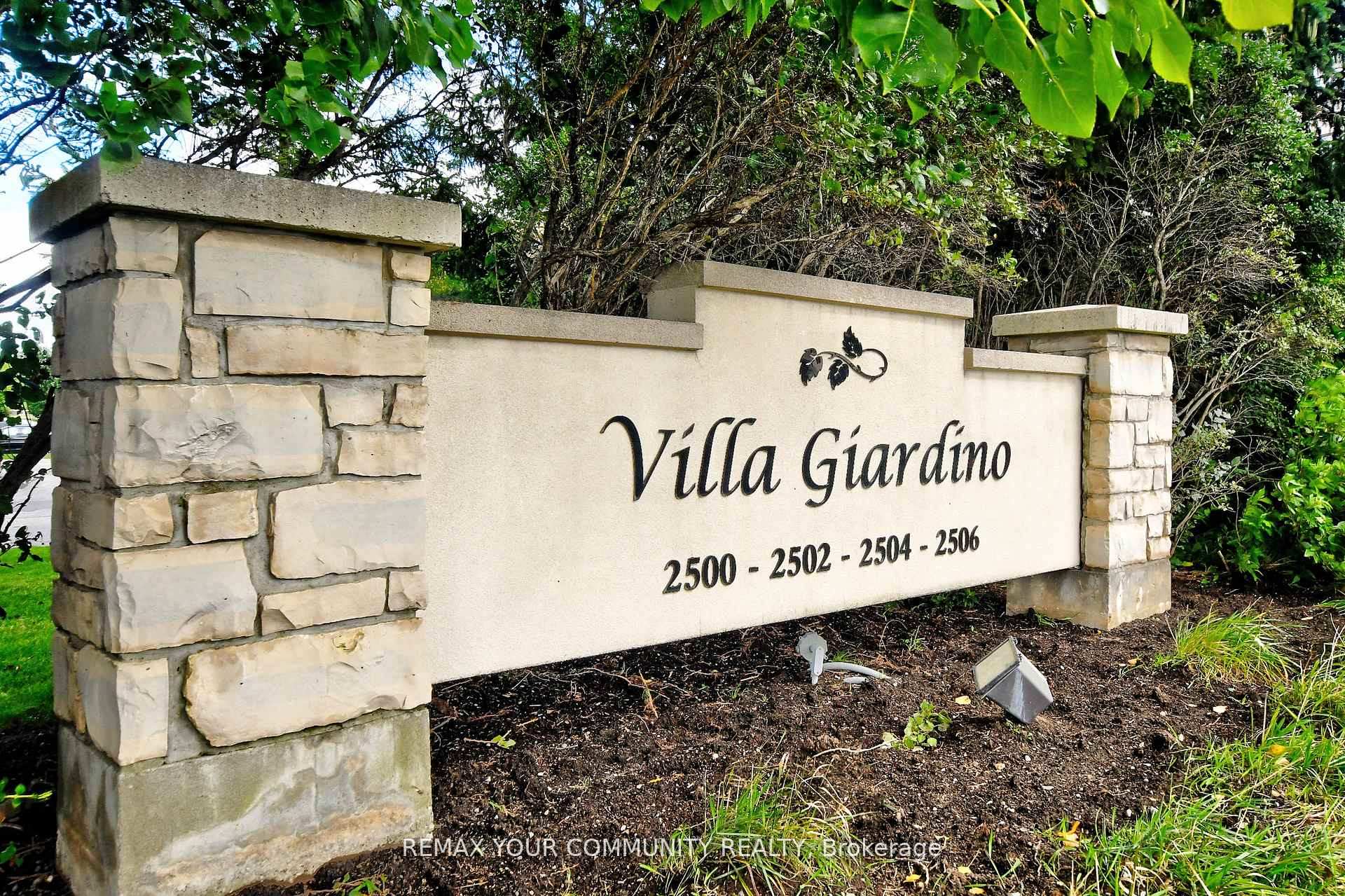Photo 2 of Unit 502, 2500 Rutherford Road, Vaughan, Maple — HOMEH