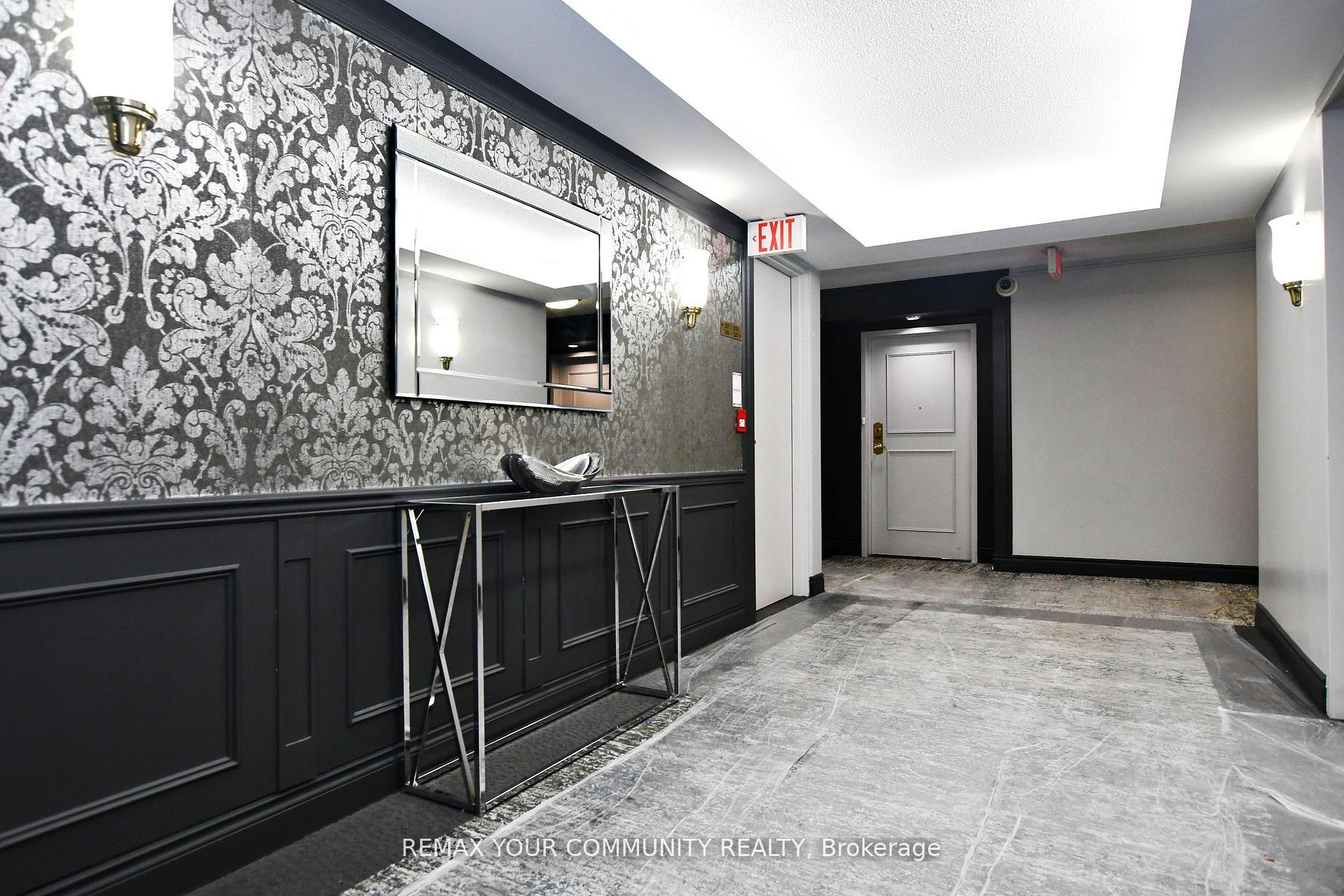 Photo 5 of Unit 502, 2500 Rutherford Road, Vaughan, Maple — HOMEH