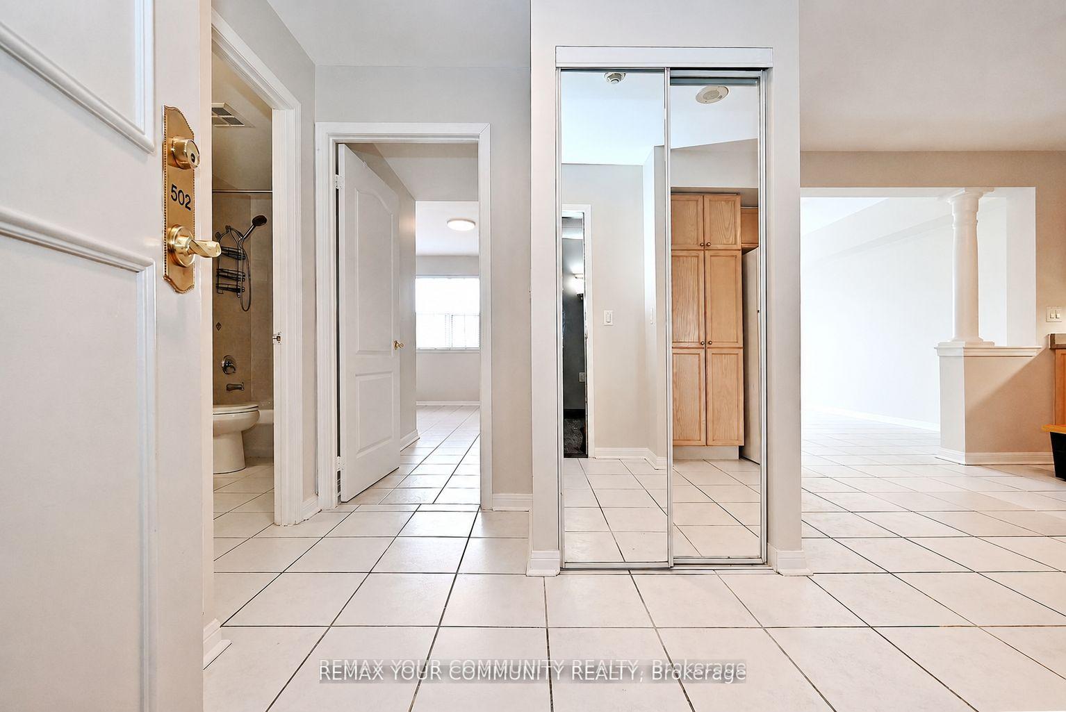 Photo 7 of Unit 502, 2500 Rutherford Road, Vaughan, Maple — HOMEH