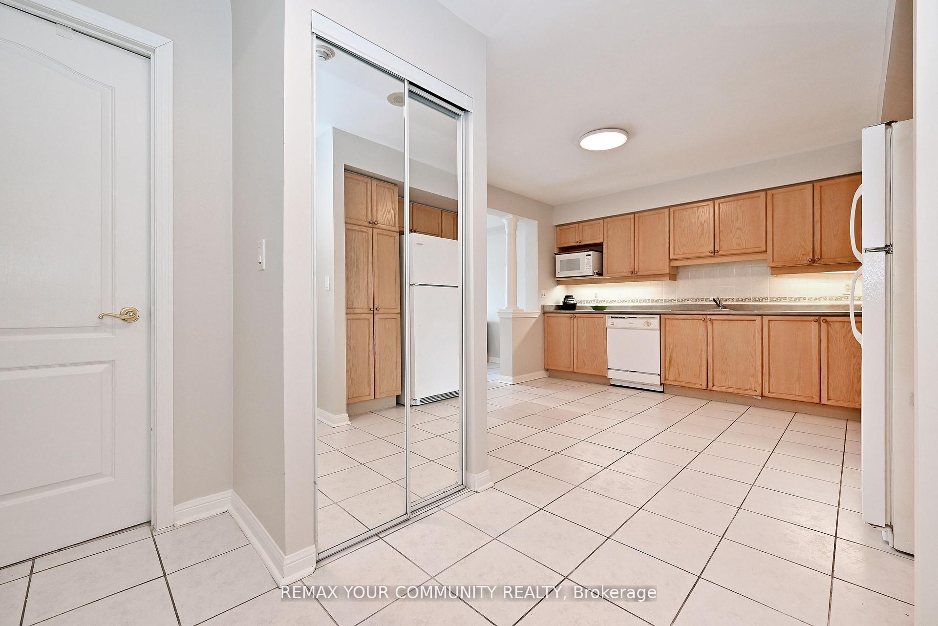 Photo 9 of Unit 502, 2500 Rutherford Road, Vaughan, Maple — HOMEH