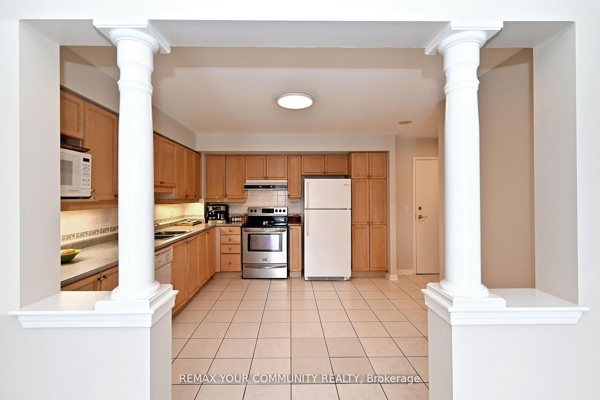 Photo 13 of Unit 502, 2500 Rutherford Road, Vaughan, Maple — HOMEH