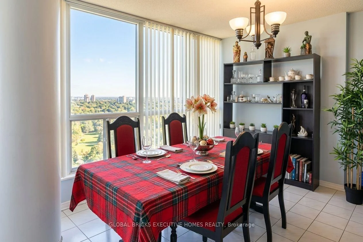 Photo 6 of 5 Rowntree Road, Etobicoke, Mount Olive-Silverstone-Jamestown — HOMEH
