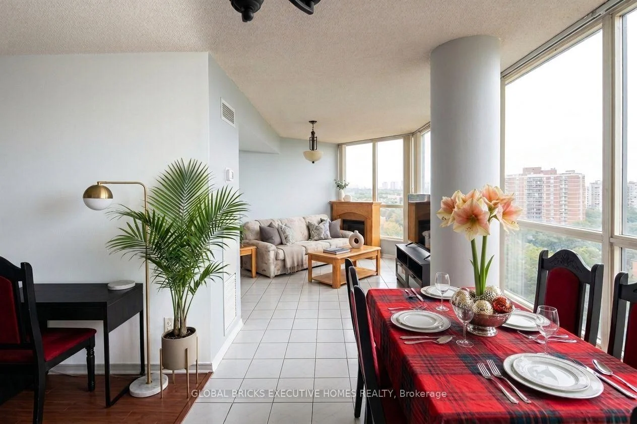 Photo 7 of 5 Rowntree Road, Etobicoke, Mount Olive-Silverstone-Jamestown — HOMEH