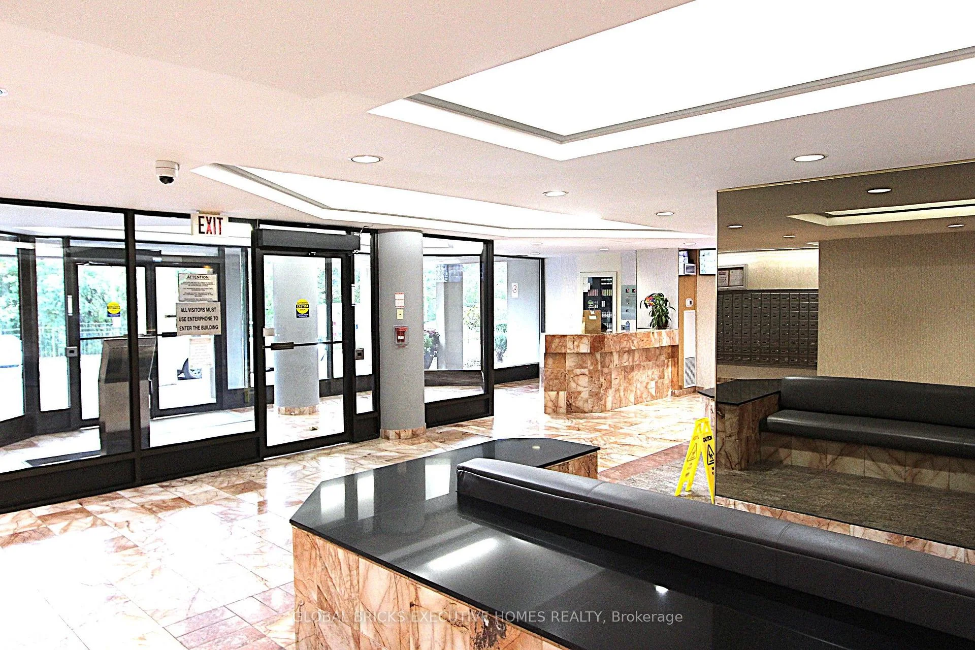 Photo 16 of 5 Rowntree Road, Etobicoke, Mount Olive-Silverstone-Jamestown — HOMEH