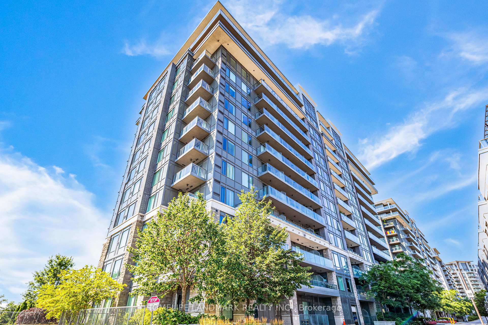 Photo 2 of Unit 325-PH9, 325 South Park Road, Markham, Commerce Valley — HOMEH
