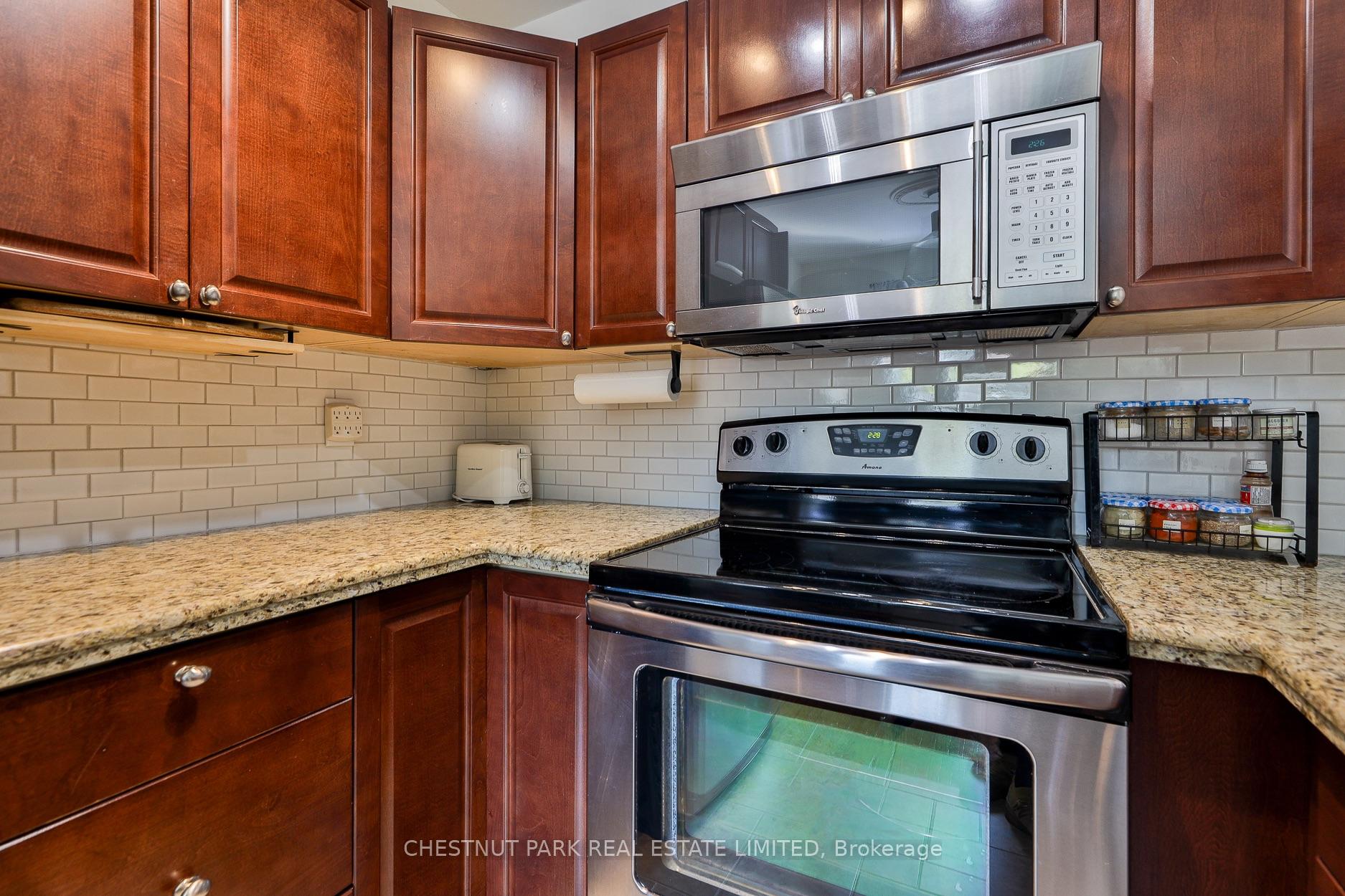 Photo 14 of Unit 5, 1648 Bathurst Street, Toronto, Humewood-Cedarvale — HOMEH