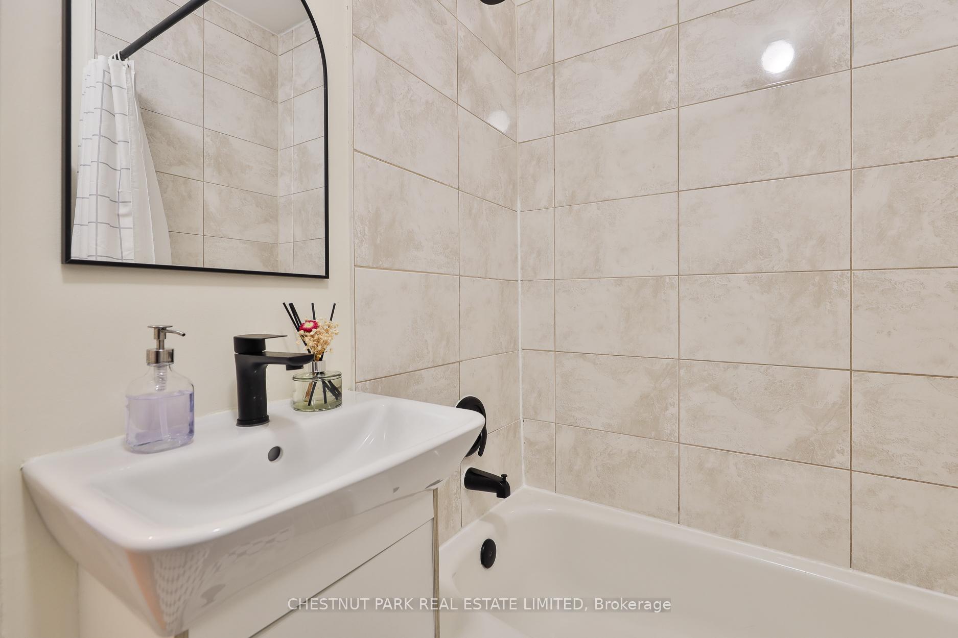 Photo 24 of Unit 5, 1648 Bathurst Street, Toronto, Humewood-Cedarvale — HOMEH