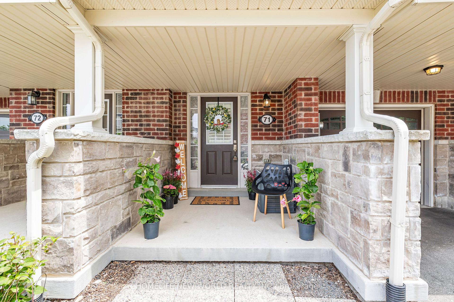 Photo 3 of Unit 71, 88 Decorso Drive, Guelph, Kortright East — HOMEH