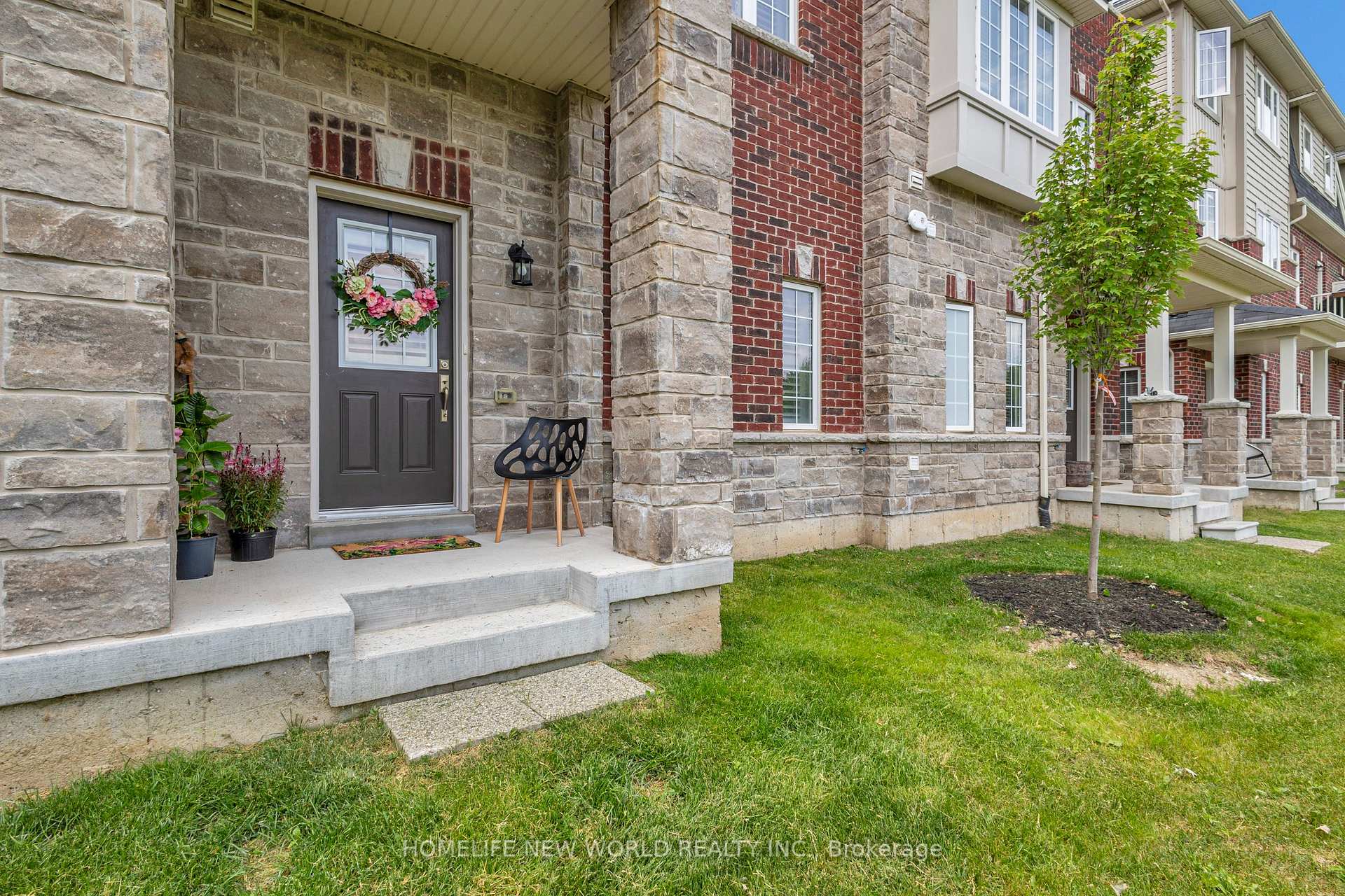 Photo 8 of Unit 71, 88 Decorso Drive, Guelph, Kortright East — HOMEH