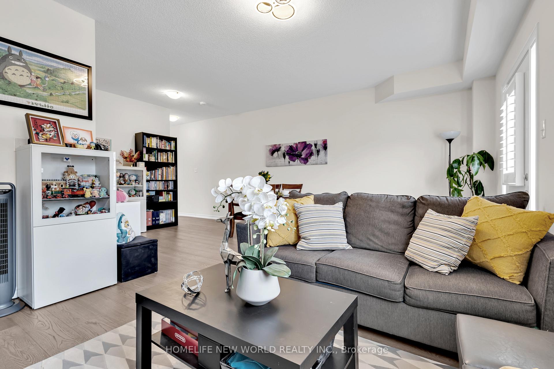 Photo 13 of Unit 71, 88 Decorso Drive, Guelph, Kortright East — HOMEH
