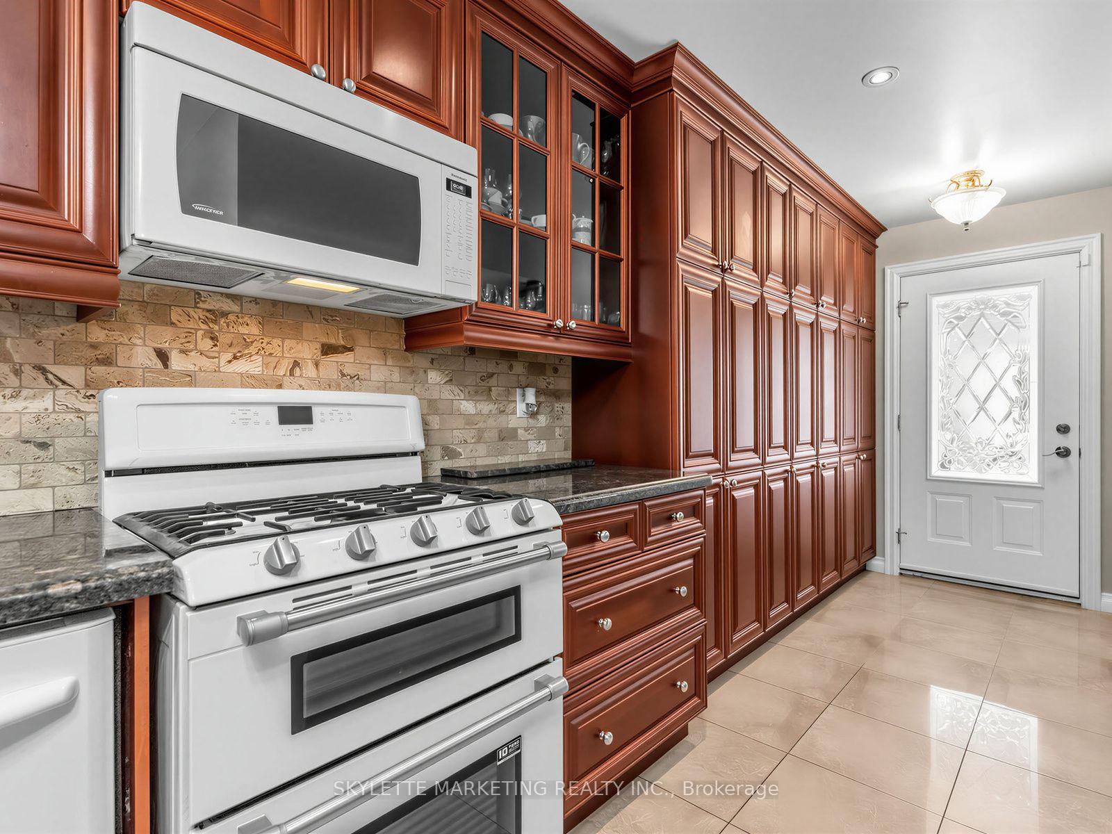 Photo 14 of 14 Bardwell Crescent, Scarborough, Wexford-Maryvale — HOMEH