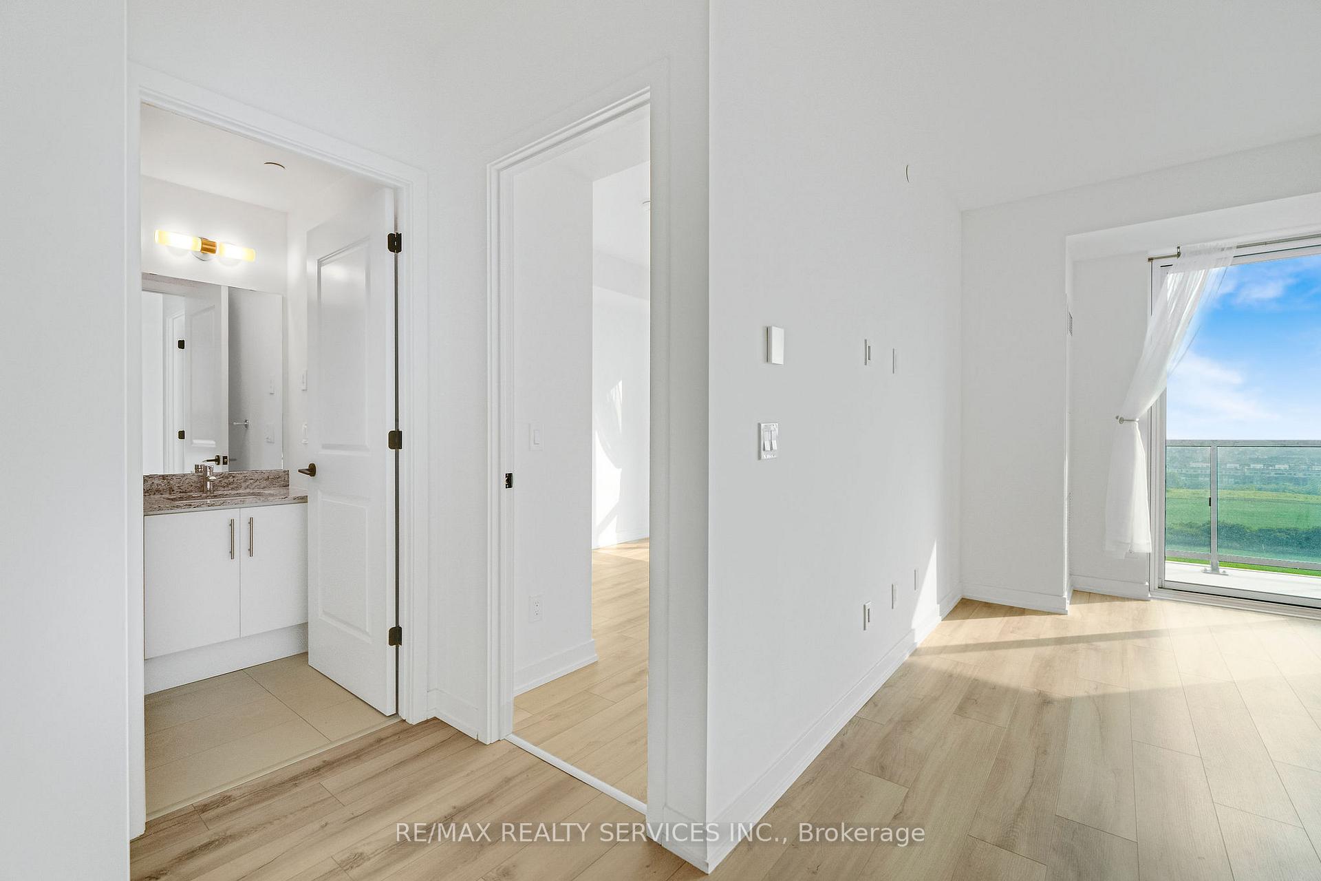 Photo 12 of Unit 1206, 345 Wheat Boom Drive, Oakville, Joshua Meadows — HOMEH