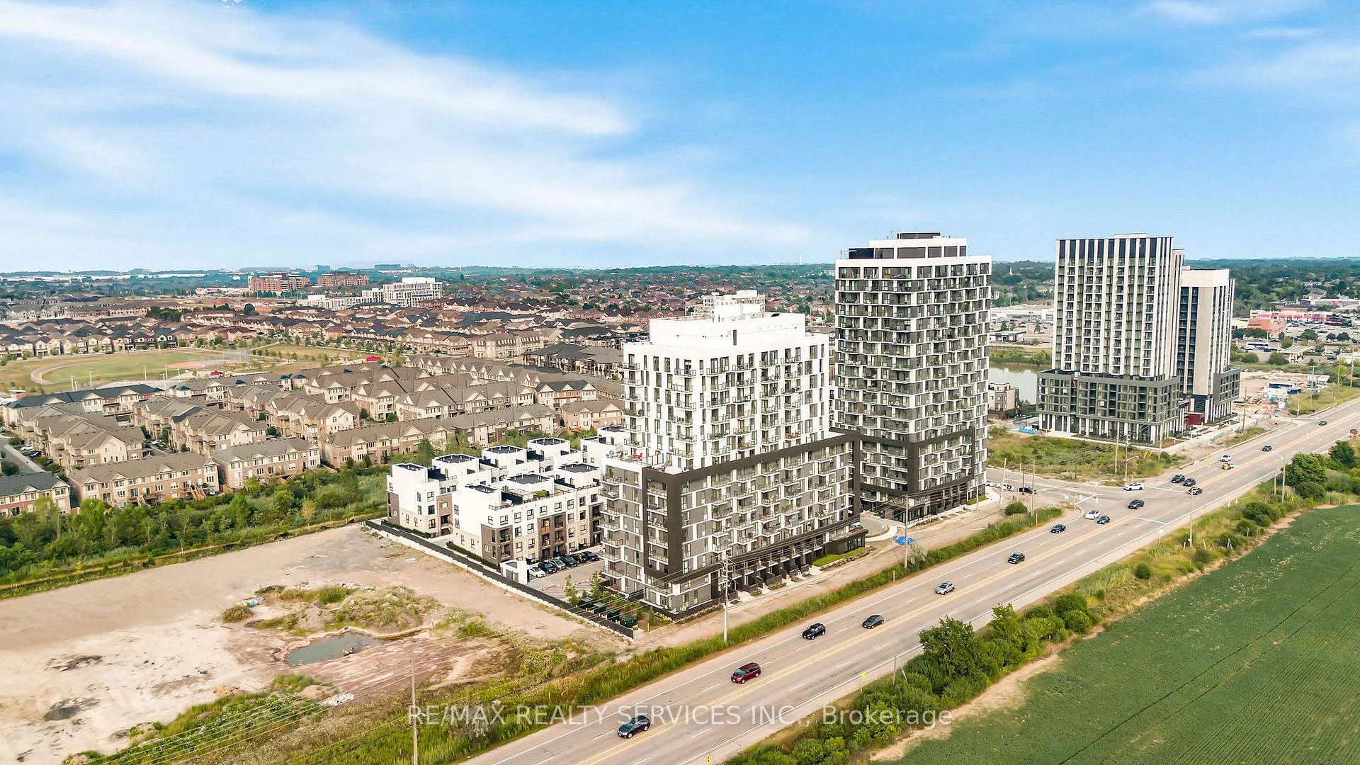 Photo 2 of Unit 1206, 345 Wheat Boom Drive, Oakville, Joshua Meadows — HOMEH