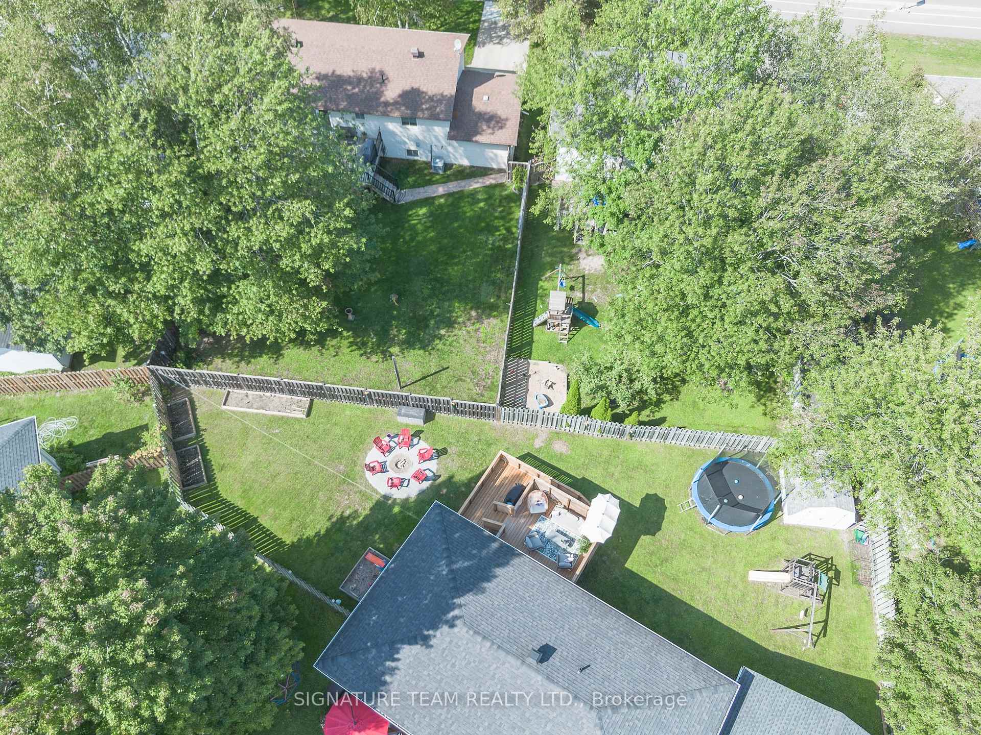 Photo 4 of 21 Lisa Crescent, Petawawa, Petawawa — HOMEH