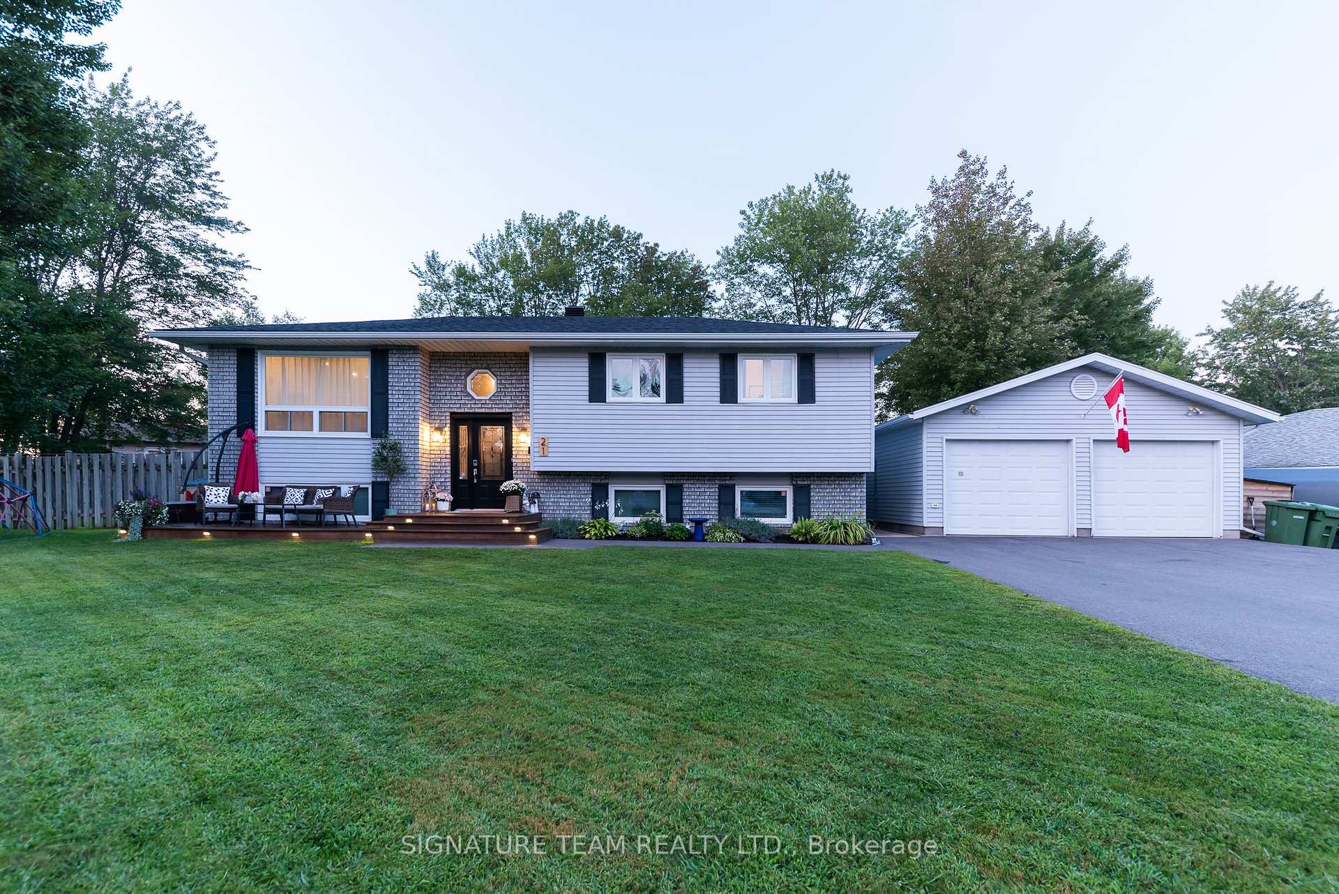 Photo 51 of 21 Lisa Crescent, Petawawa, Petawawa — HOMEH