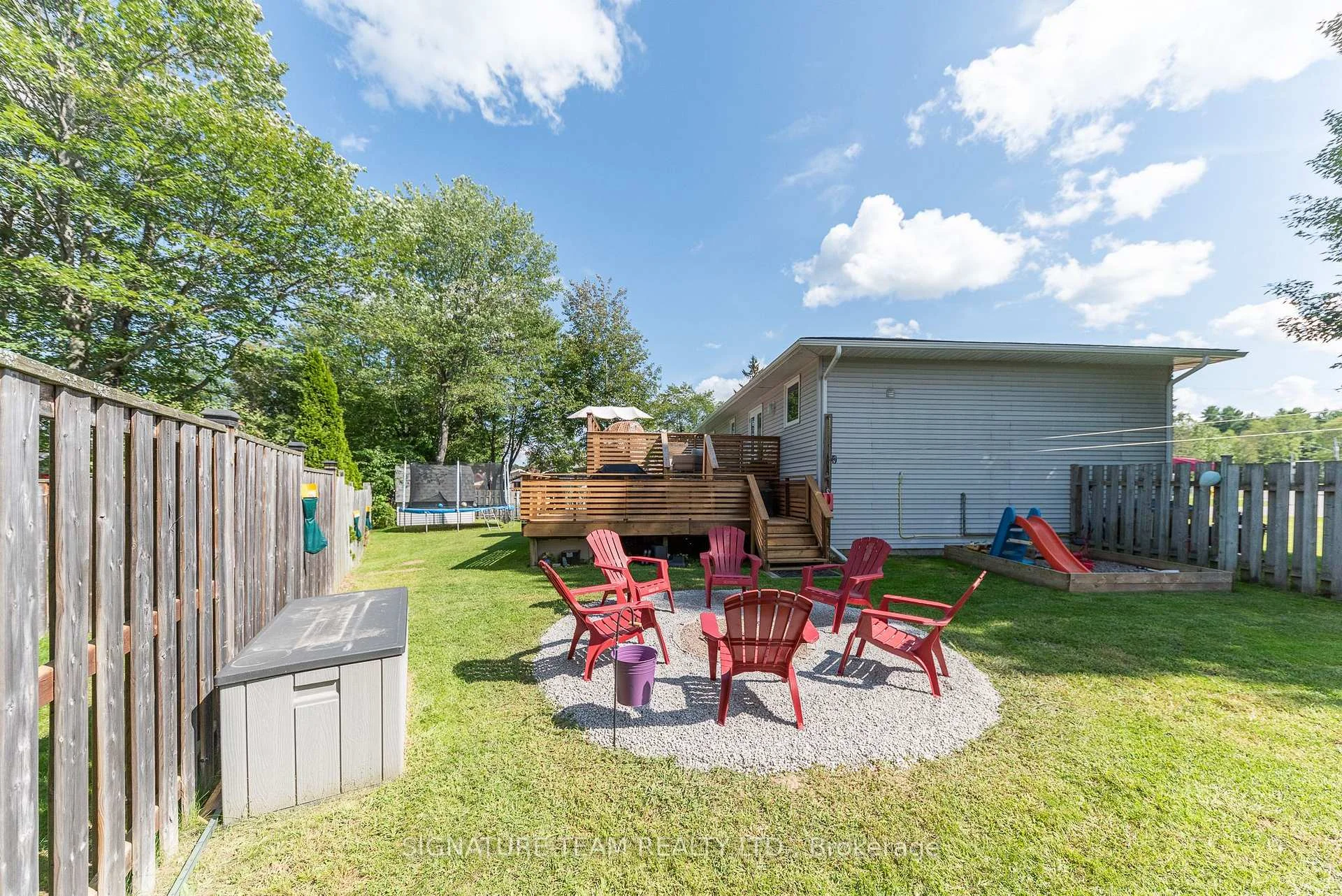 Photo 5 of 21 Lisa Crescent, Petawawa, Petawawa — HOMEH