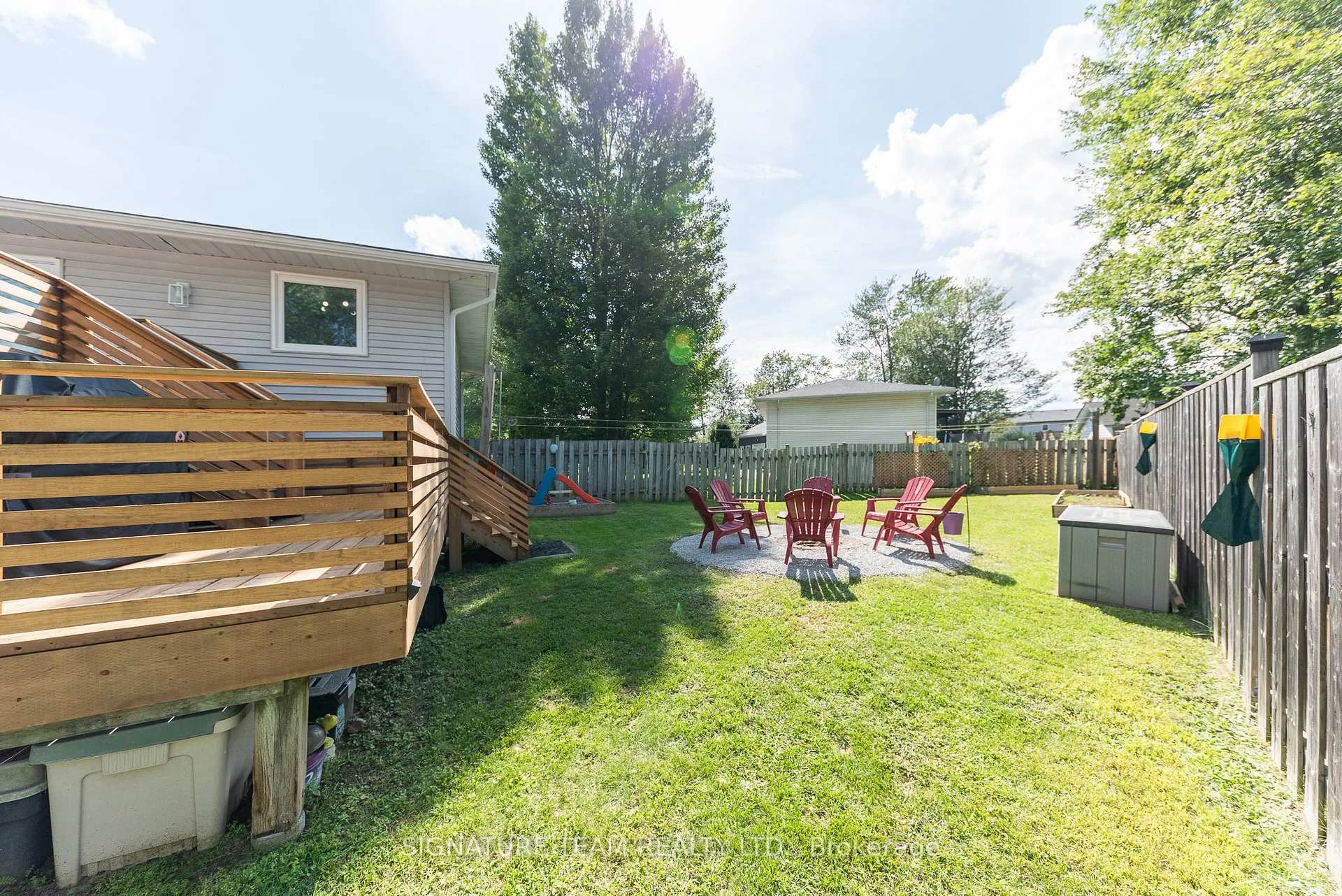 Photo 14 of 21 Lisa Crescent, Petawawa, Petawawa — HOMEH