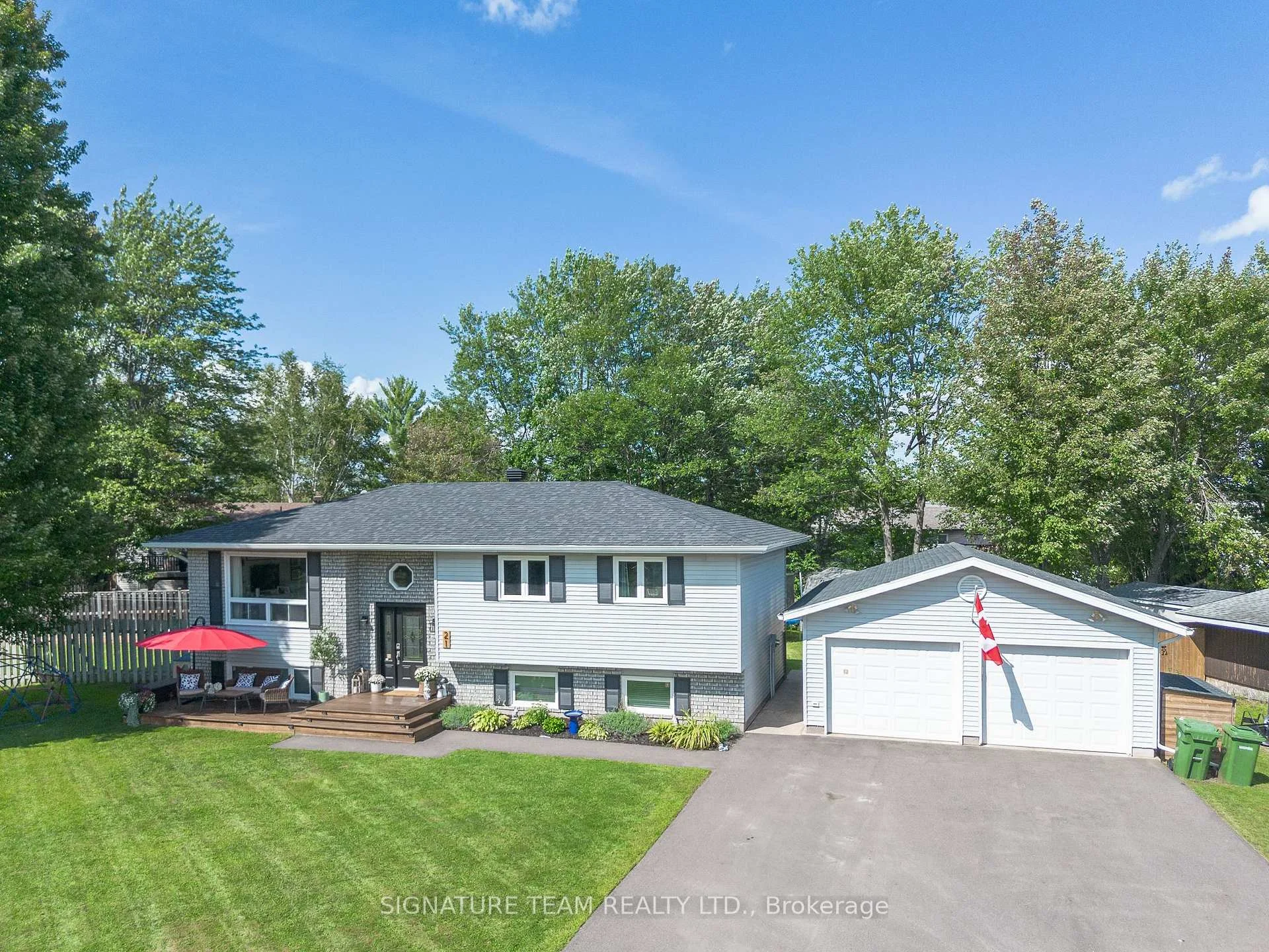Photo 25 of 21 Lisa Crescent, Petawawa, Petawawa — HOMEH