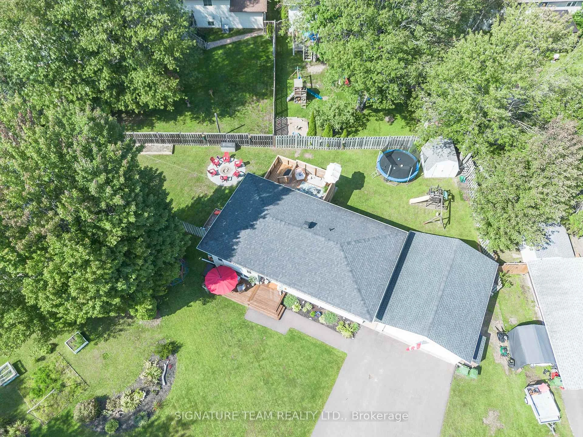 Photo 30 of 21 Lisa Crescent, Petawawa, Petawawa — HOMEH