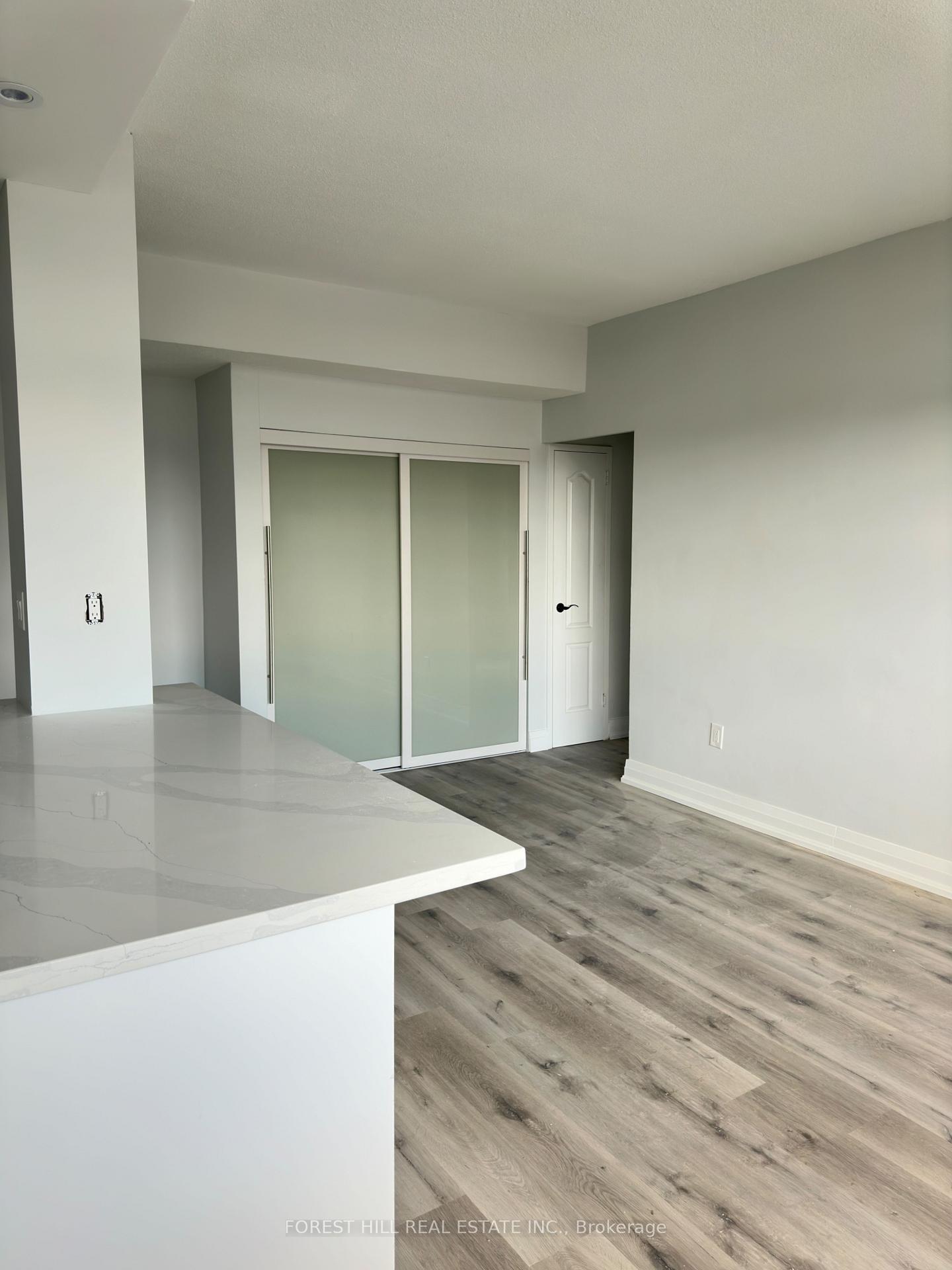 Photo 9 of Unit 1001, 34 Walmer Road, Toronto, The Annex — HOMEH
