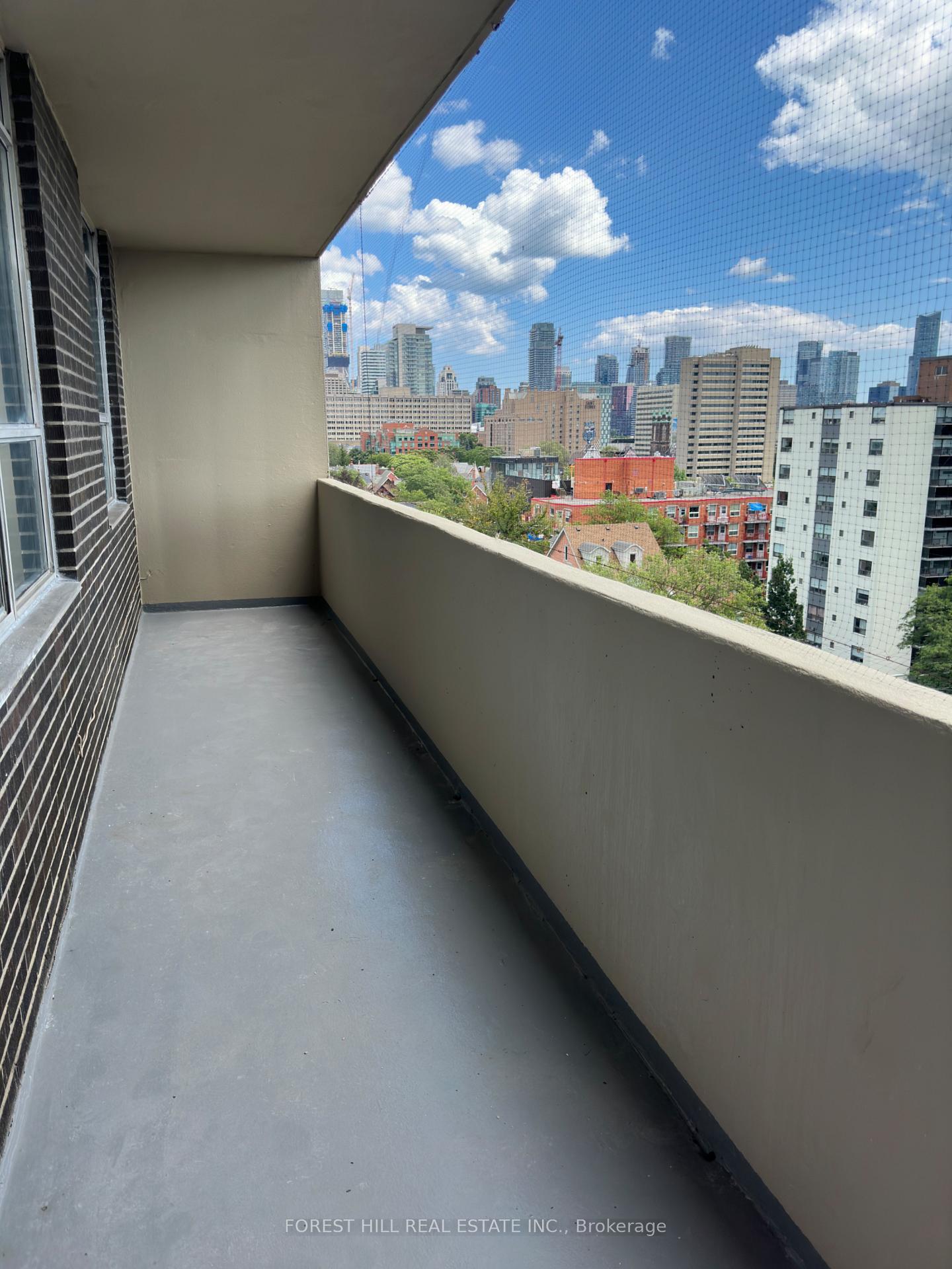 Photo 13 of Unit 1001, 34 Walmer Road, Toronto, The Annex — HOMEH