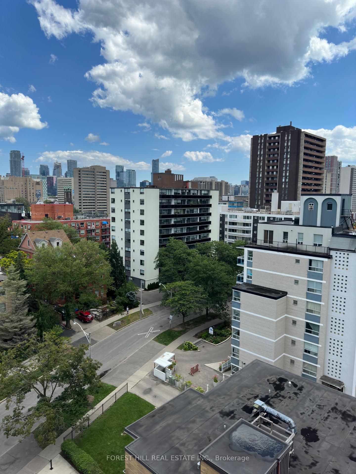 Photo 15 of Unit 1001, 34 Walmer Road, Toronto, The Annex — HOMEH