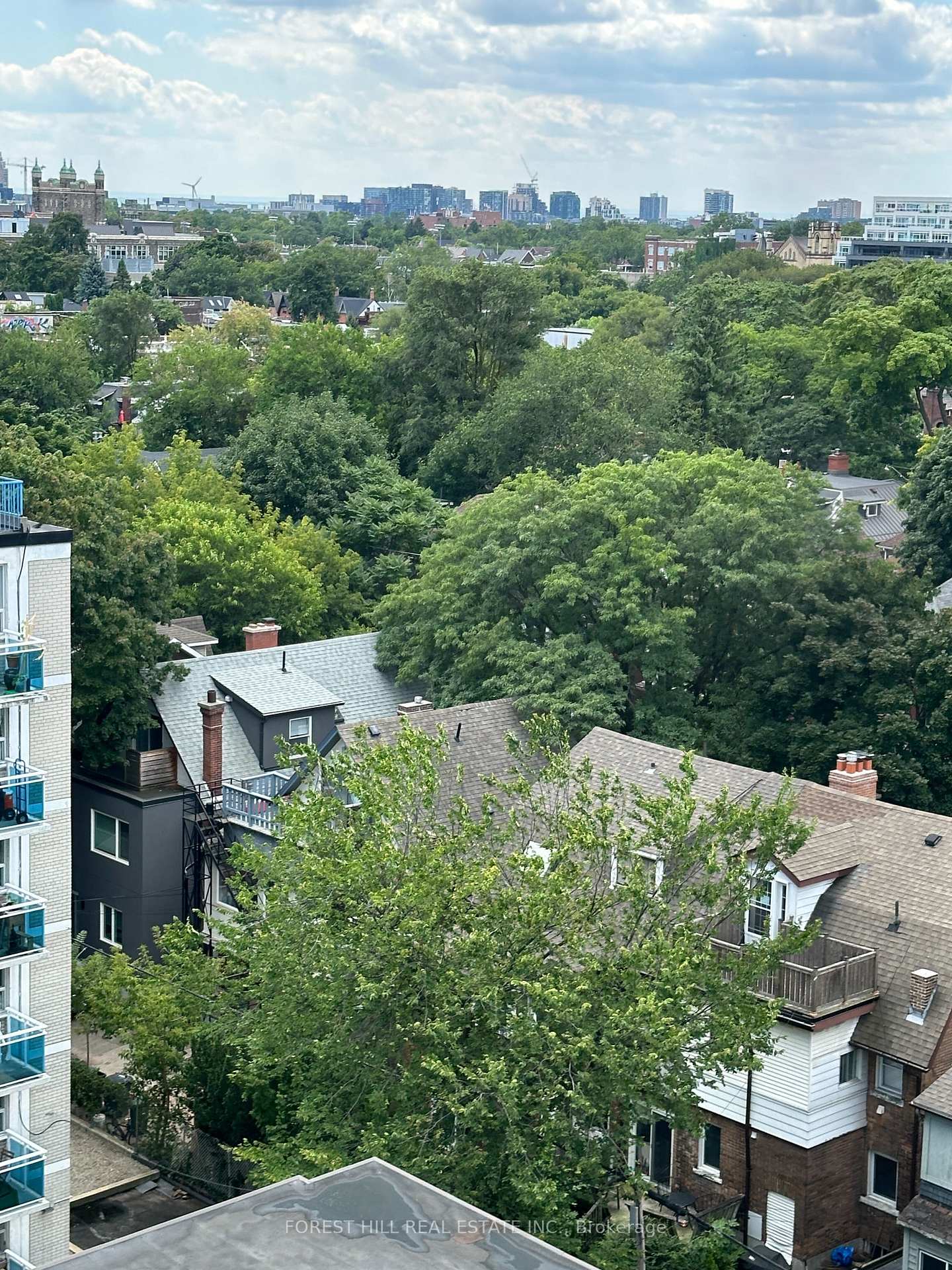 Photo 17 of Unit 1001, 34 Walmer Road, Toronto, The Annex — HOMEH