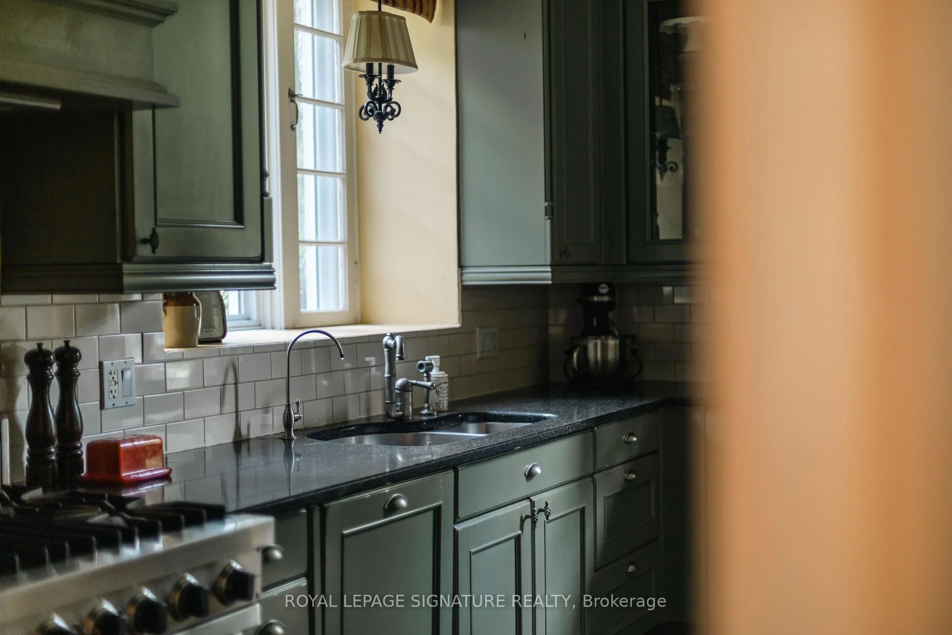 Photo 14 of 127 Jacob Street, Cambridge, Preston Heights — HOMEH
