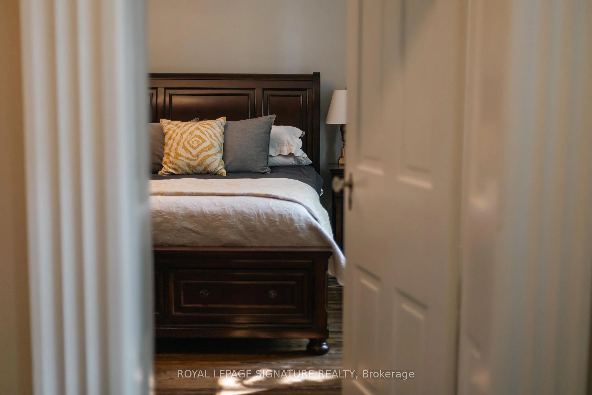 Photo 25 of 127 Jacob Street, Cambridge, Preston Heights — HOMEH