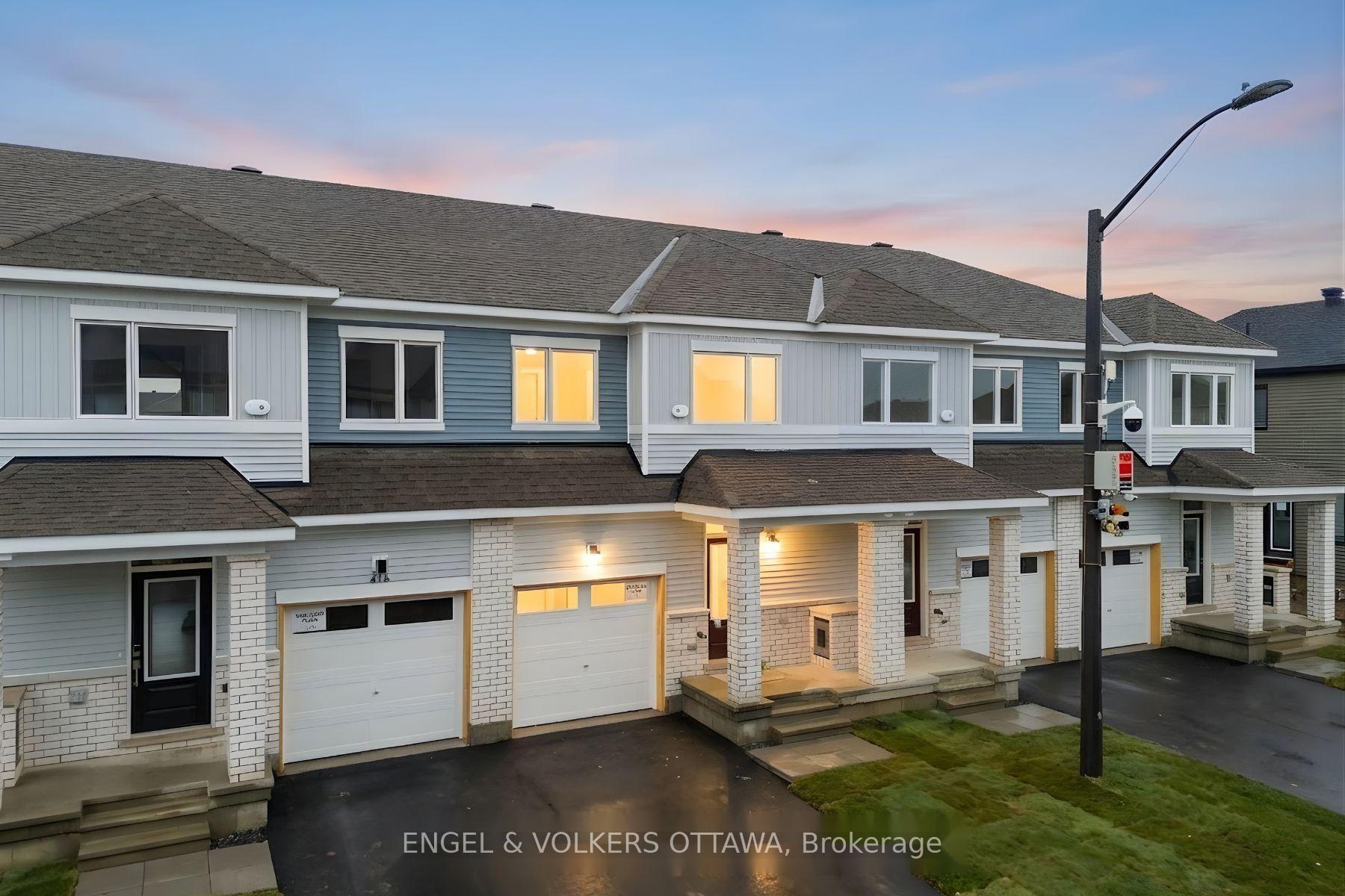 Photo 37 of 418 Les Emmerson Drive, Ottawa, Barrhaven - Heritage Park — HOMEH