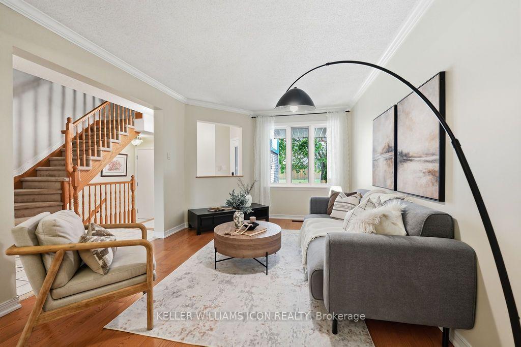 Photo 4 of 15 Locheland Crescent, Ottawa, Barrhaven East — HOMEH