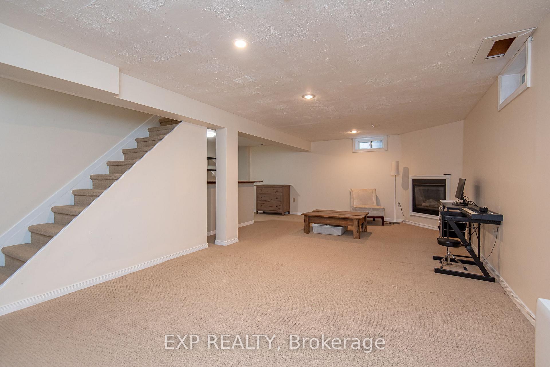 Photo 41 of 163 Tweed Crescent, Russell, Village of Russell — HOMEH