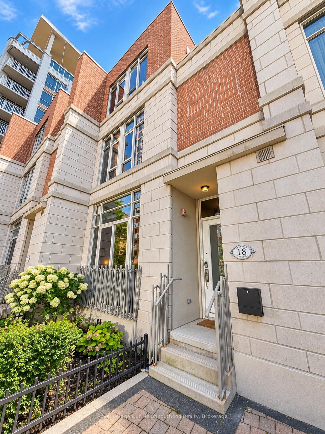 Front of Unit TH8, 18 Grand Magazine Street