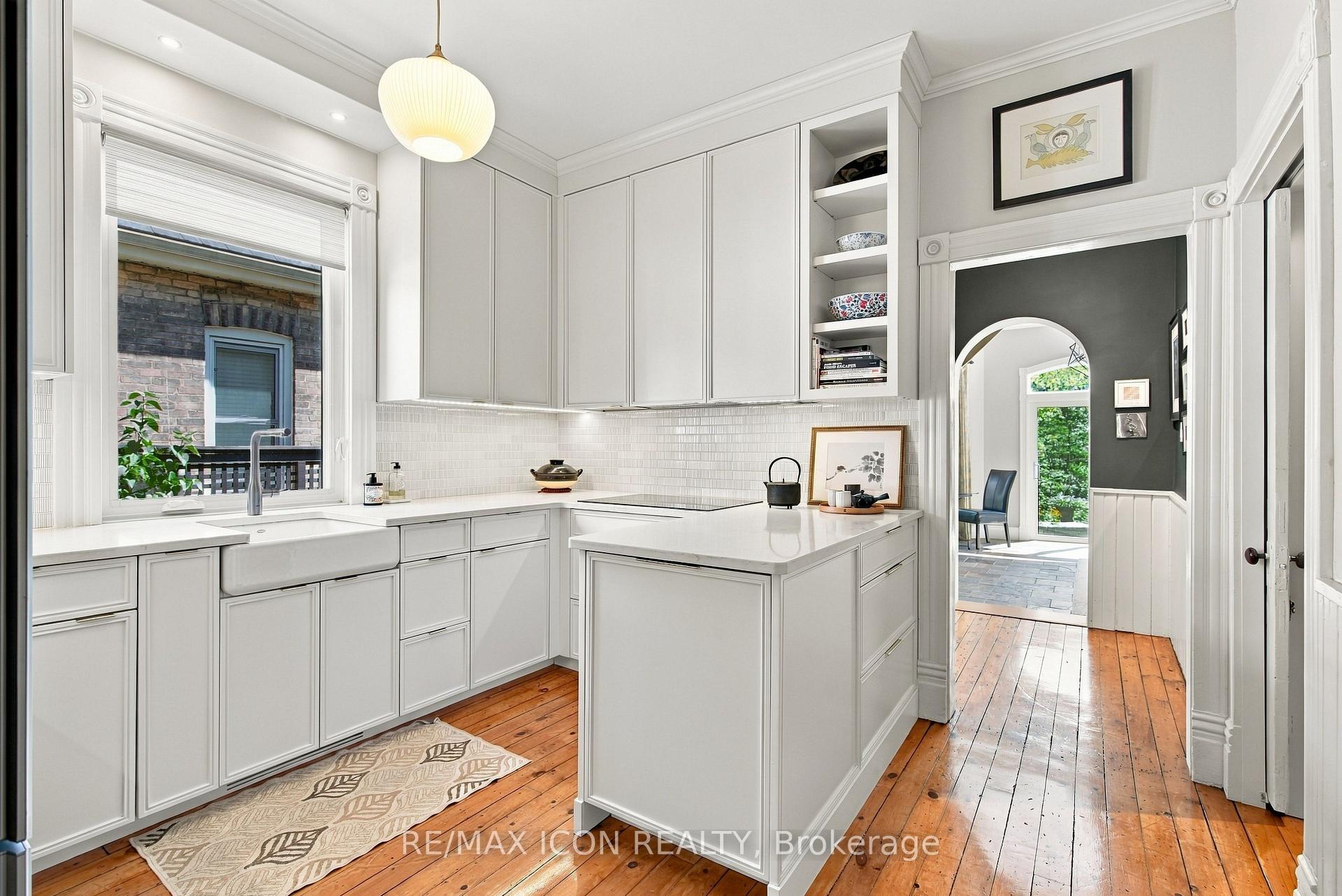 Photo 16 of 437 Emery Street E, London, South G — HOMEH