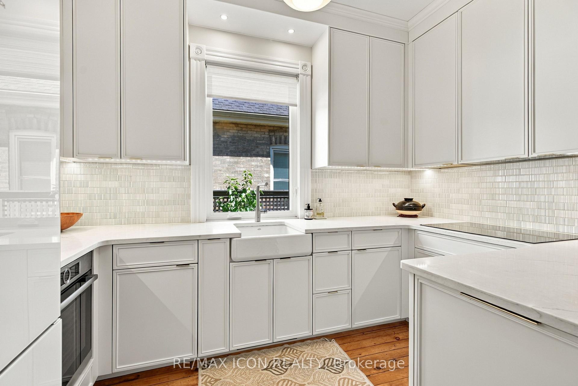 Photo 17 of 437 Emery Street E, London, South G — HOMEH