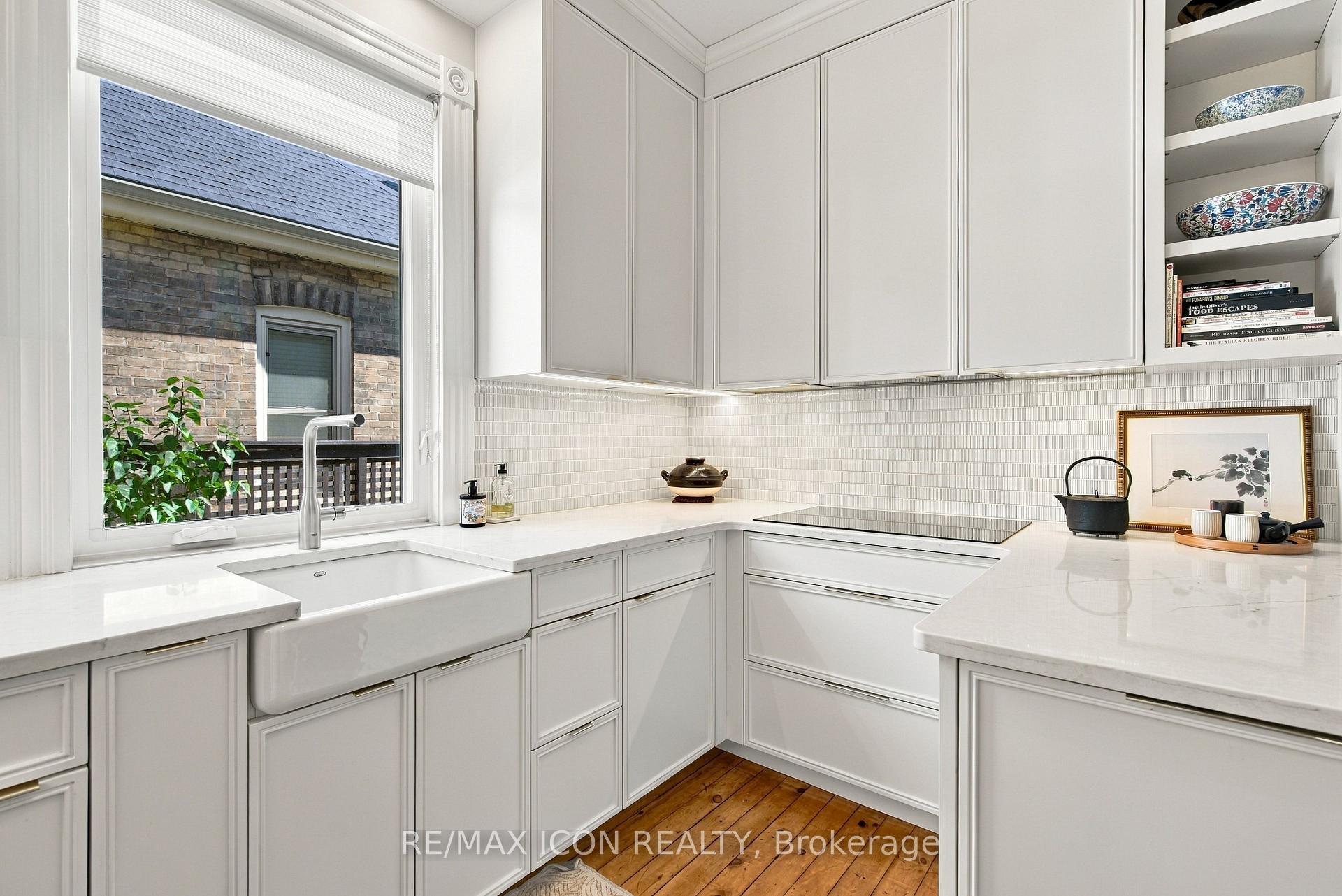 Photo 19 of 437 Emery Street E, London, South G — HOMEH