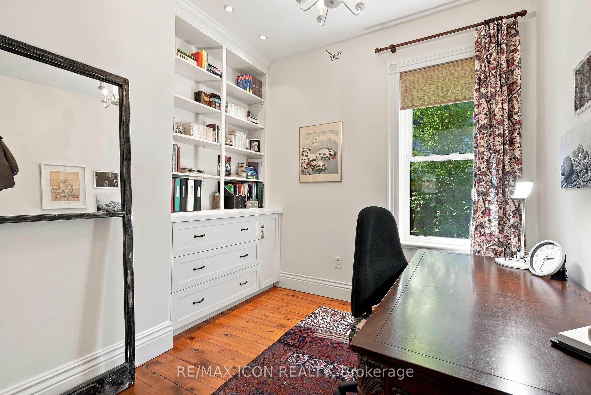 Photo 30 of 437 Emery Street E, London, South G — HOMEH