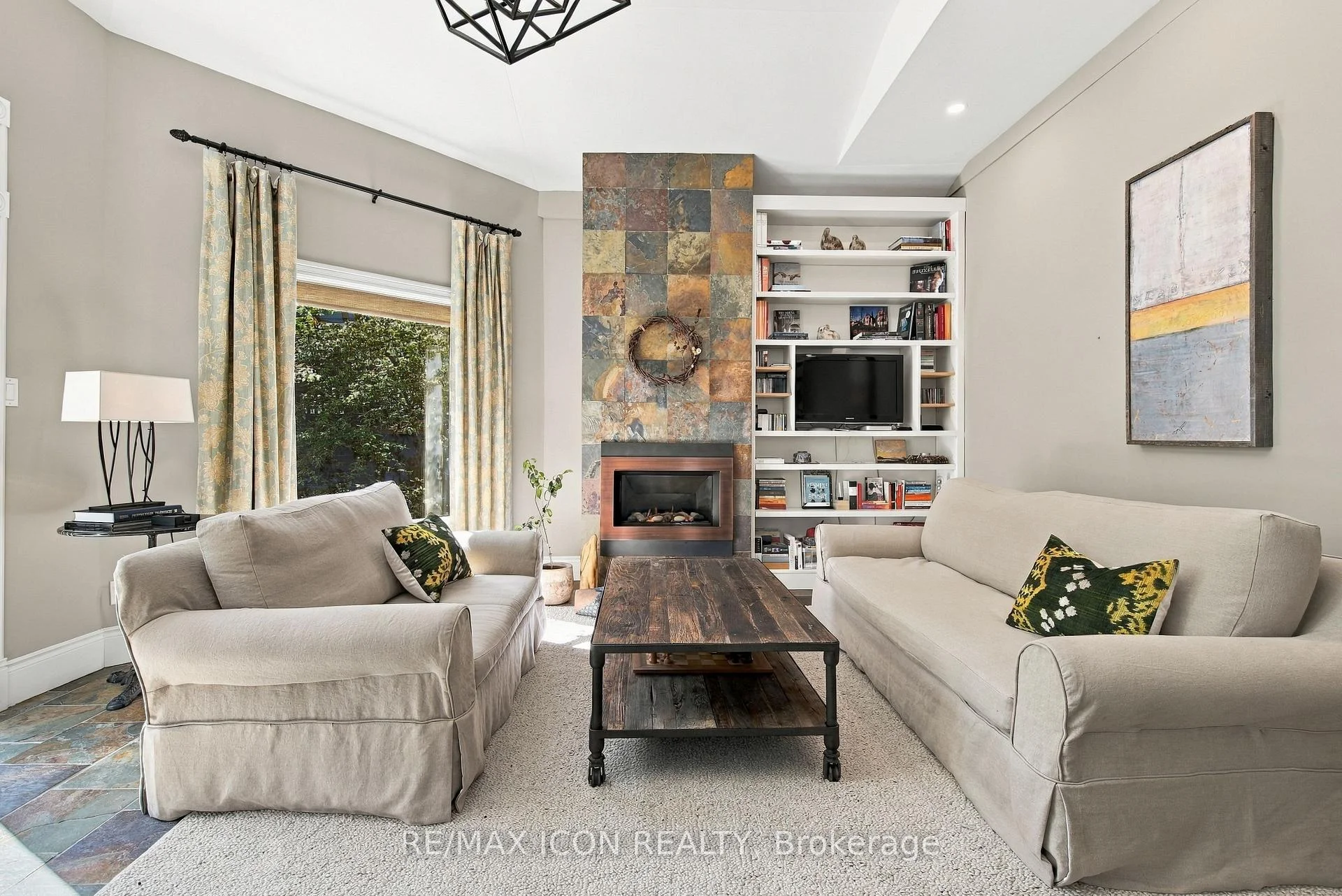 Photo 39 of 437 Emery Street E, London, South G — HOMEH