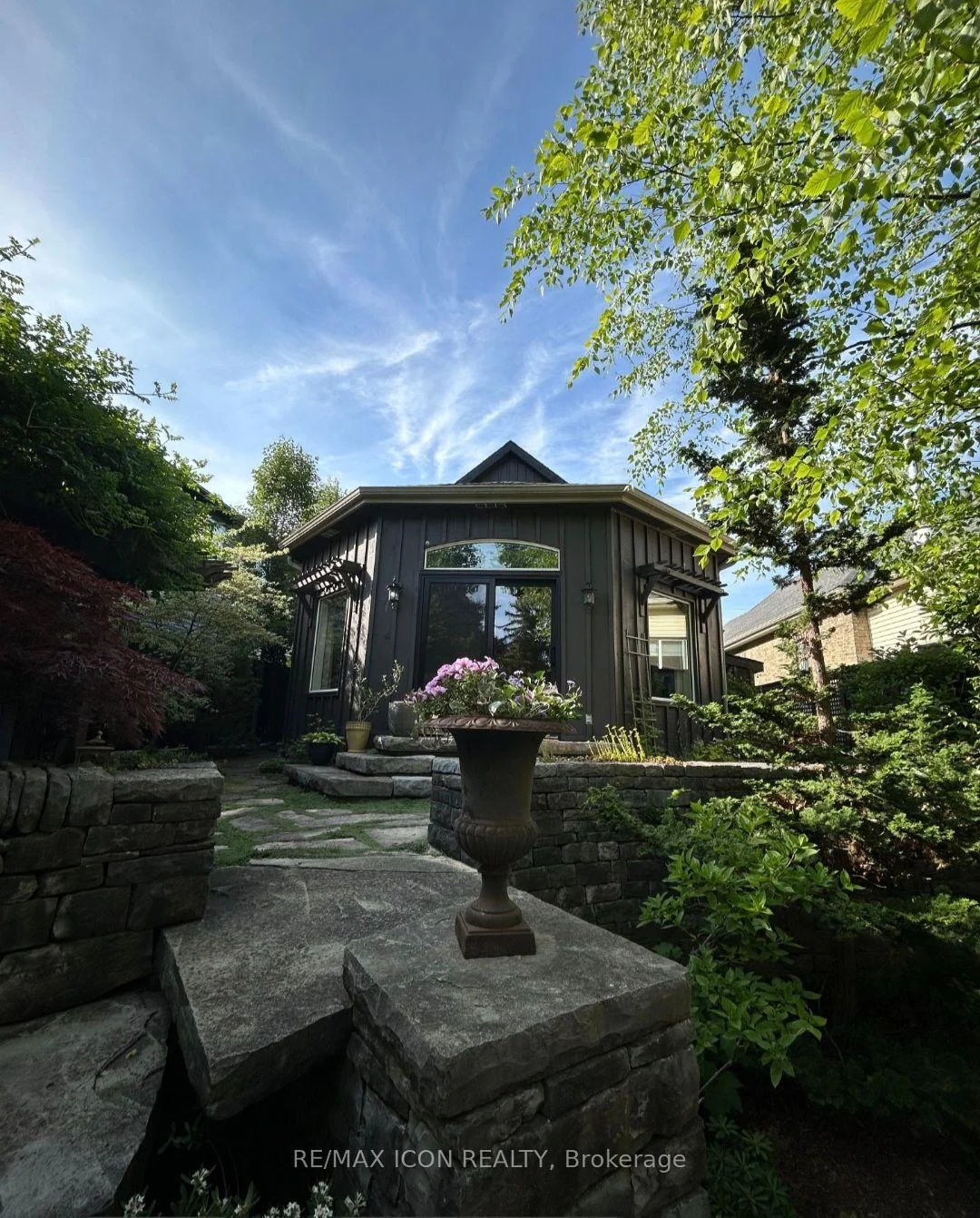 Photo 53 of 437 Emery Street E, London, South G — HOMEH